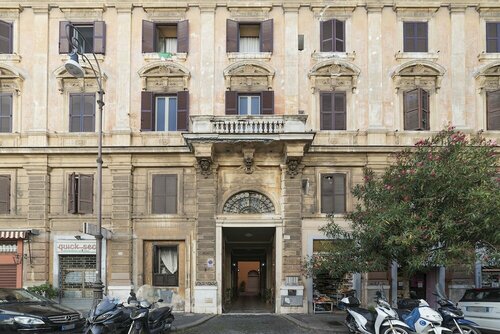Vittorio Emanuele Apartment