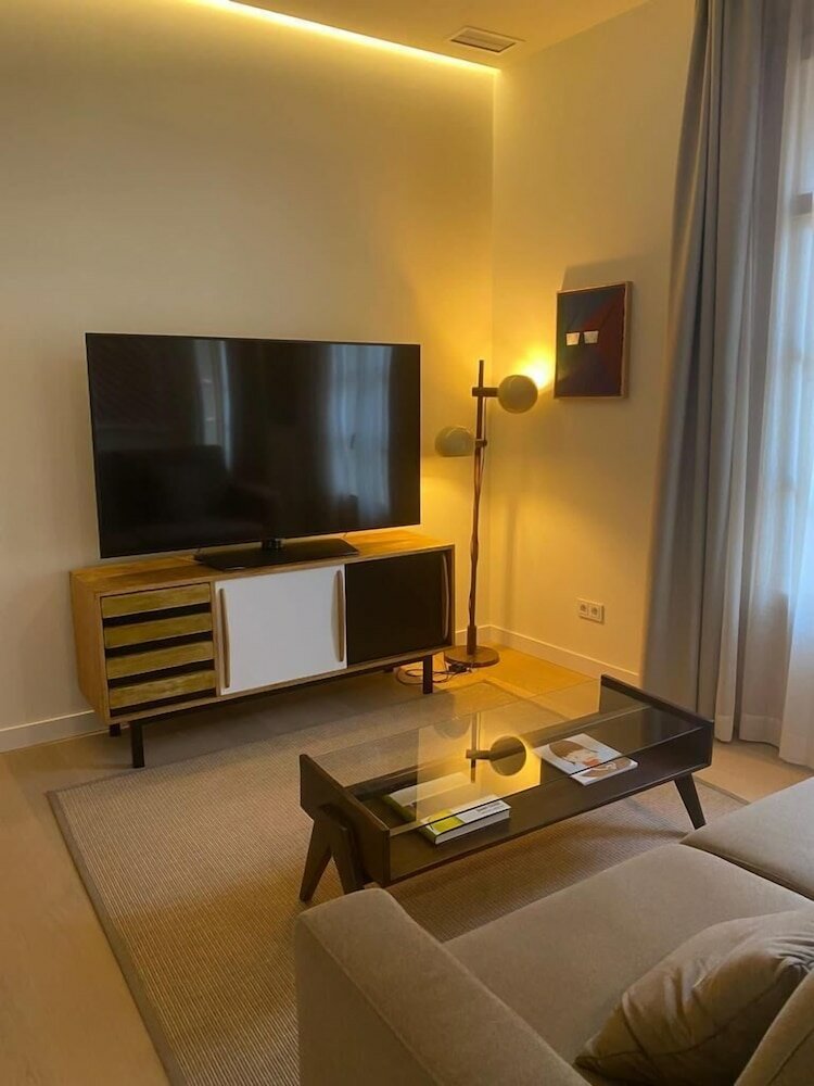 Фото Graffiti Suites El Museo