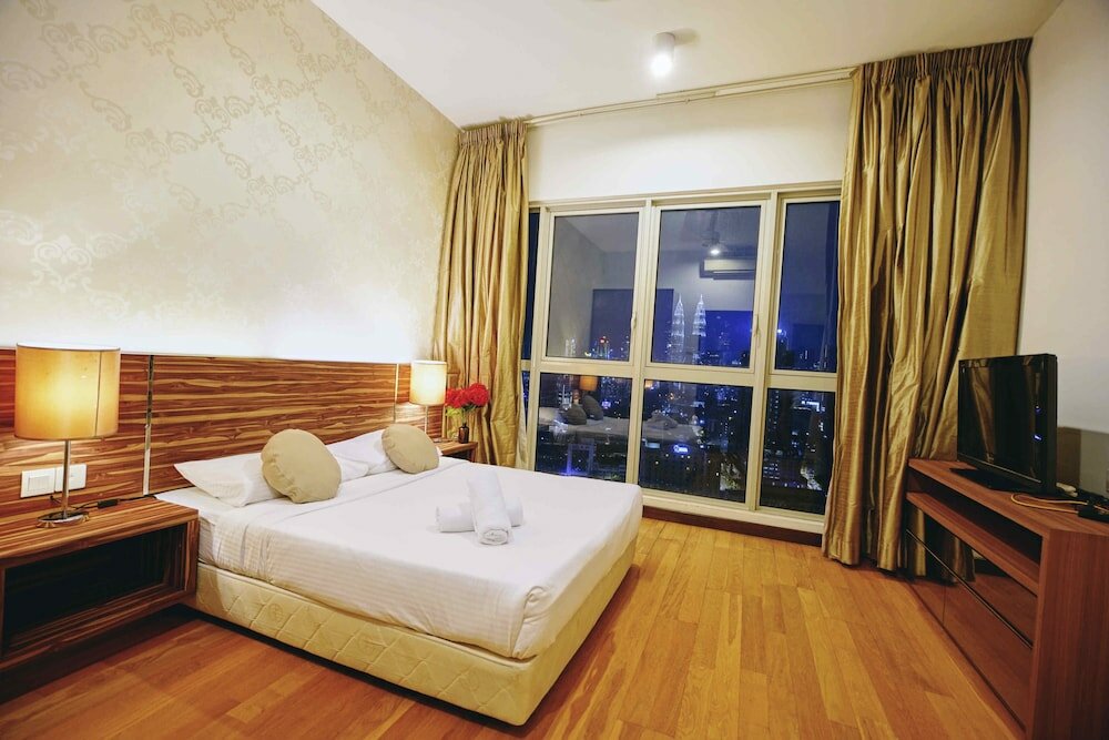 Фото Regalia Residence @ Klcc View Sky Pool by MC