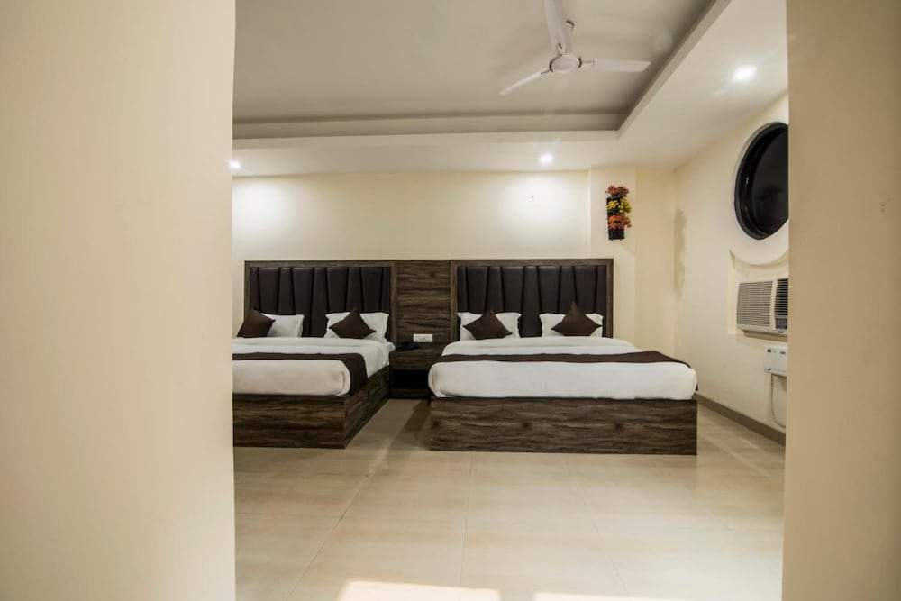 Фото Hotel Mahajan Internatioanal