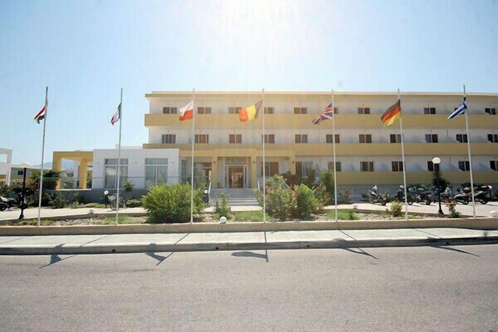 Фото Pyli Bay Hotel