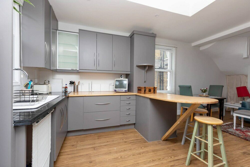 Фото Homely 1 Bedroom Apartment in Fulham!
