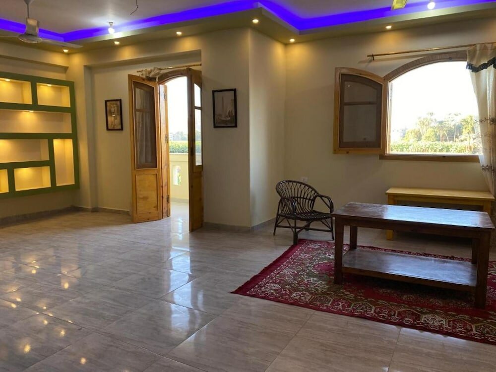 Фото Elsanosy Family Guest House - Luxor
