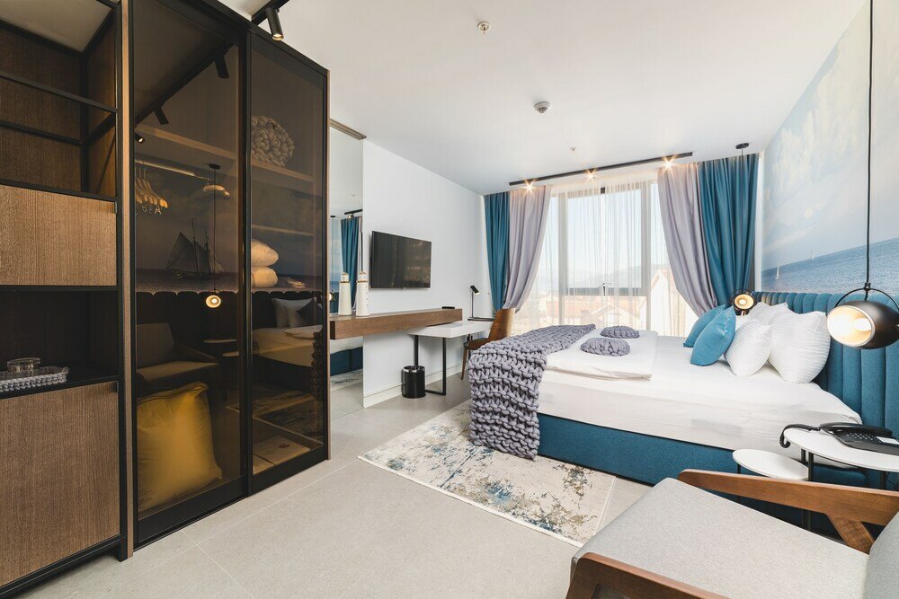 Фото Aurel Coast