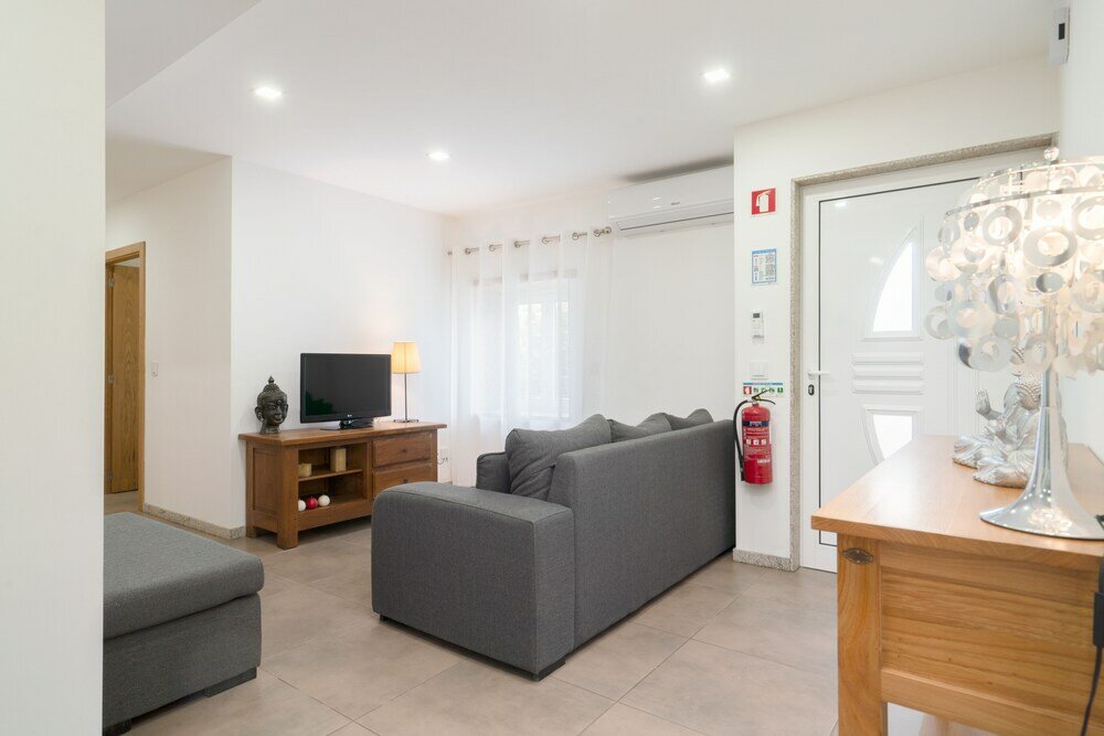 Фото Casa da Petisqueira 61 - Paredes-Oporto