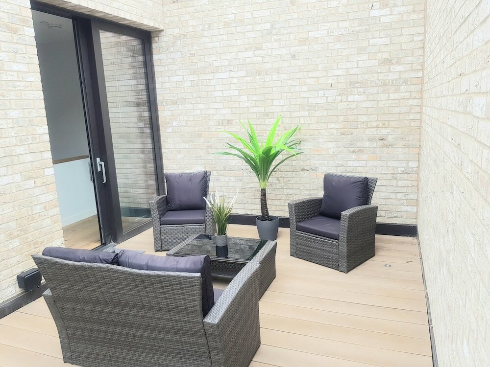 Фото Lt Greenwich 3 Bed Townhouse