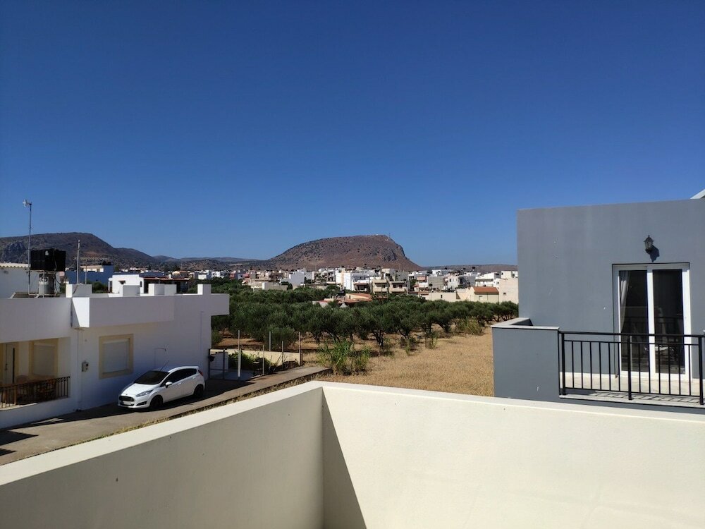 Фото Ocean Analipsis Apartments