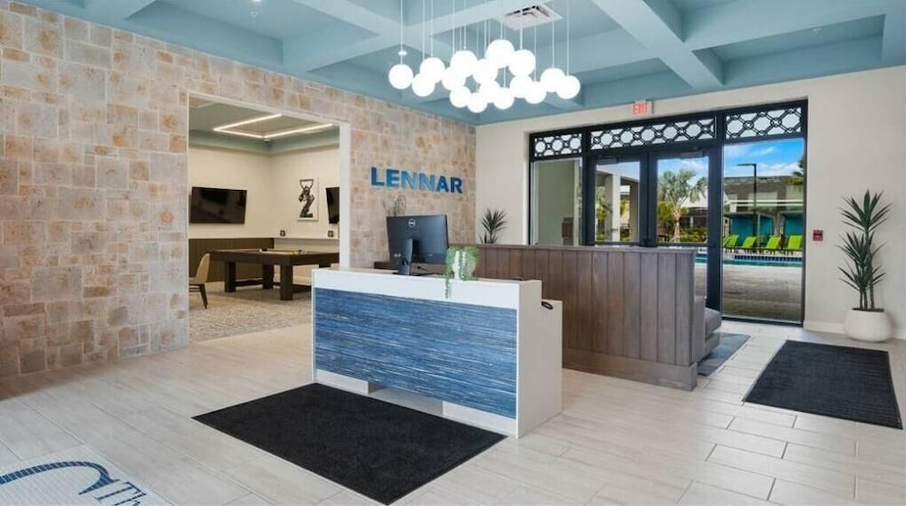 Фото 4200 Paragraph Drive