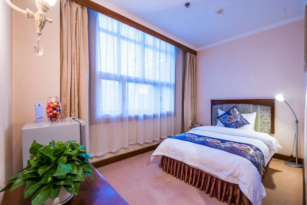 Фото Zhongfayuan Hotel