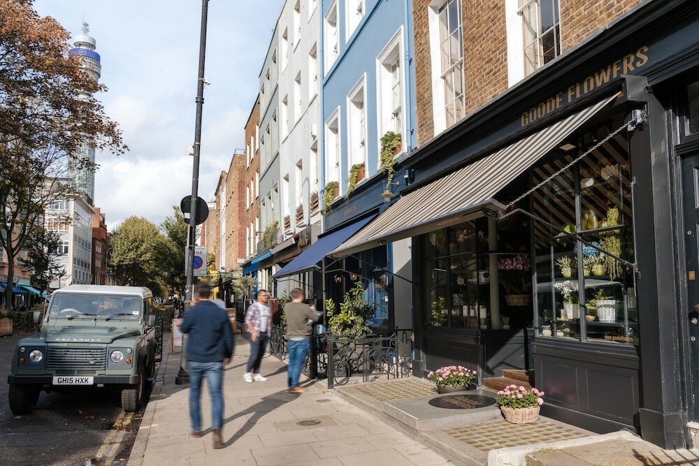 Фото Sonder The Bard