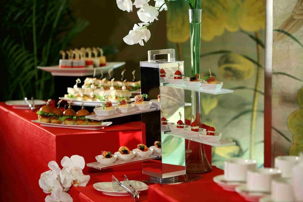 Фото Holiday Inn Chengdu Century City East Tower