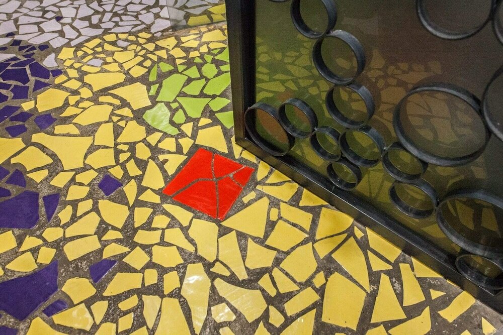 Фото Modern Industrial Apt In Neos Kosmos