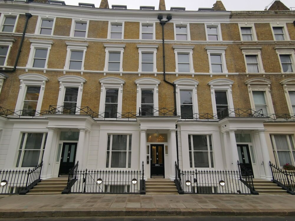 Фото Collingham Serviced Apartments