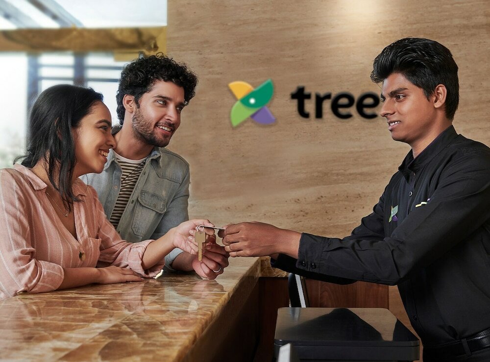 Фото Itsy by Treebo - Greenwood Inn And Suites