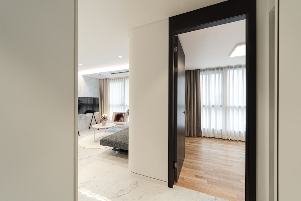 Фото Le Collective Seocho Atelier