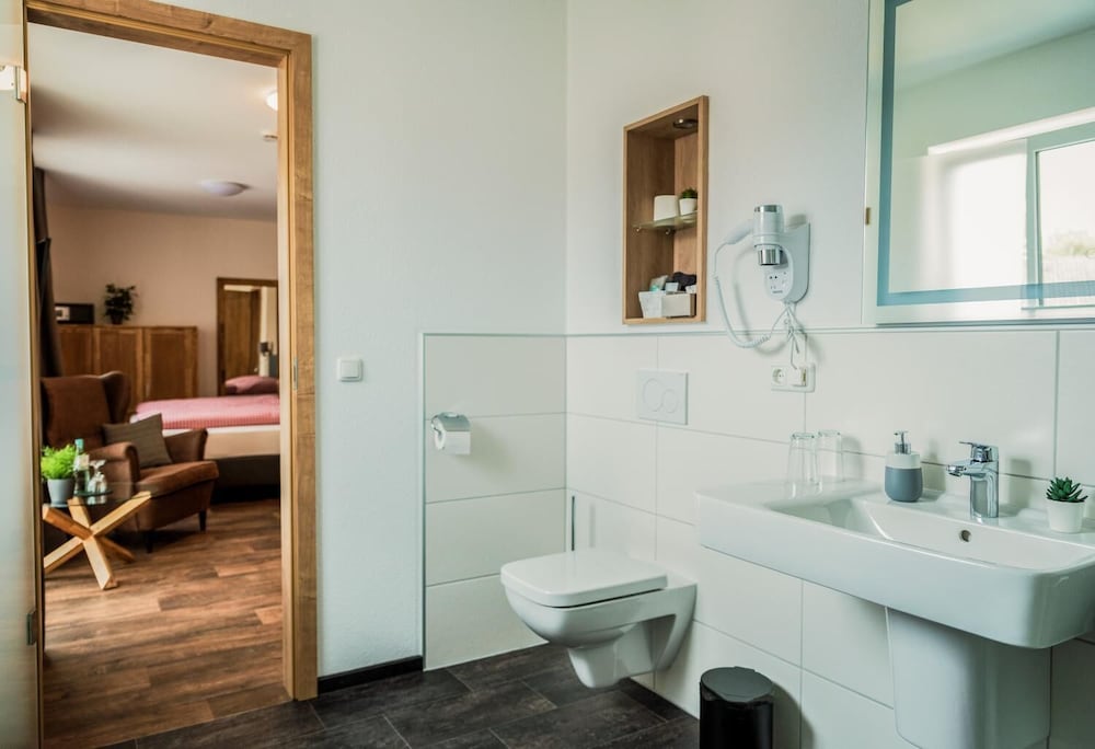 Фото Hotel Am Dalwigker Tor