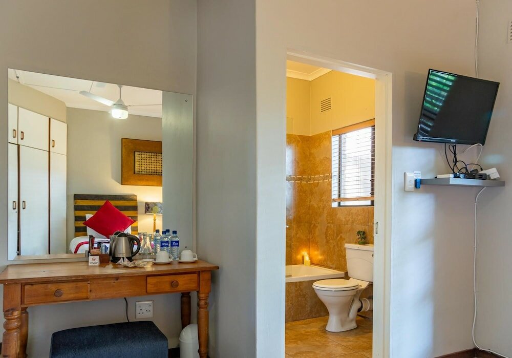 Фото Faraway Lodge B&b