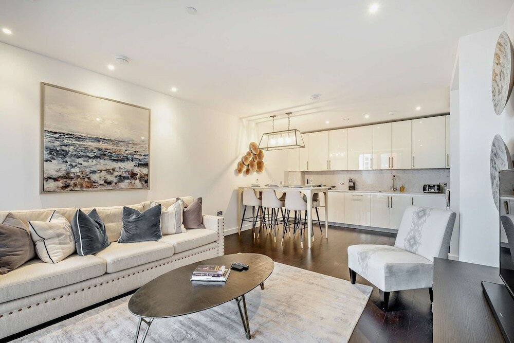 Фото Thornes House Apartments