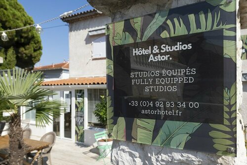 Гостиница Hotel & Studios Astor в Жюане-ле-Пен