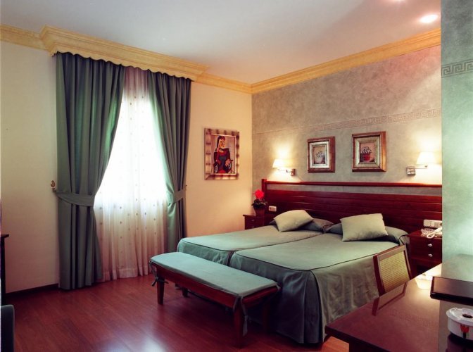 Фото Hotel California