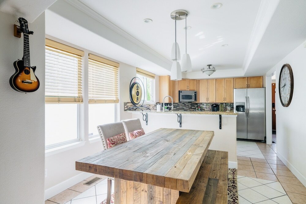 Фото 3204 Curtis Street