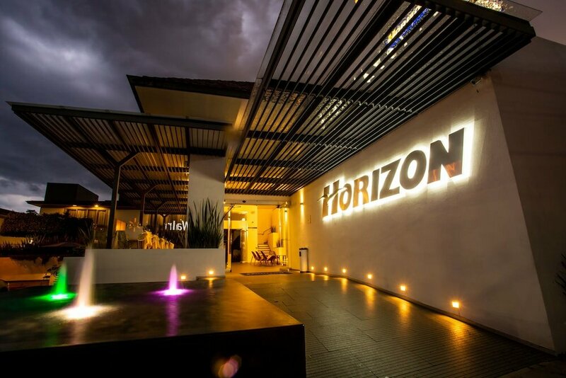 Гостиница Hotel Horizon and Convention Center в Морелии