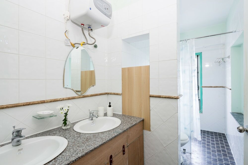 Фото Little Pig Home - Hostel