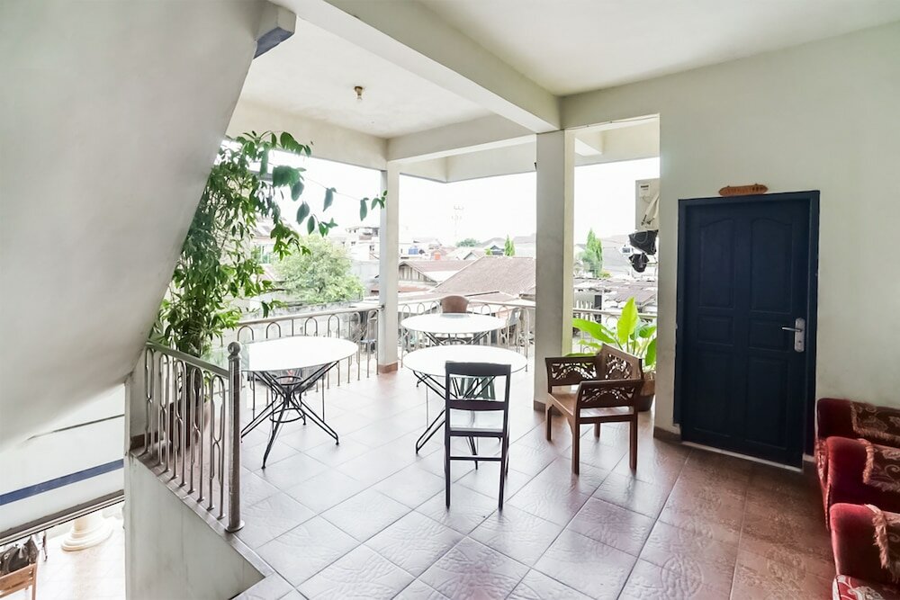 Фото Oyo 91160 Wisma Srijaya Syariah