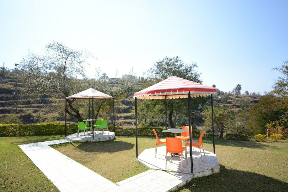 Фото Oyo 29284 Nirvana Cottages