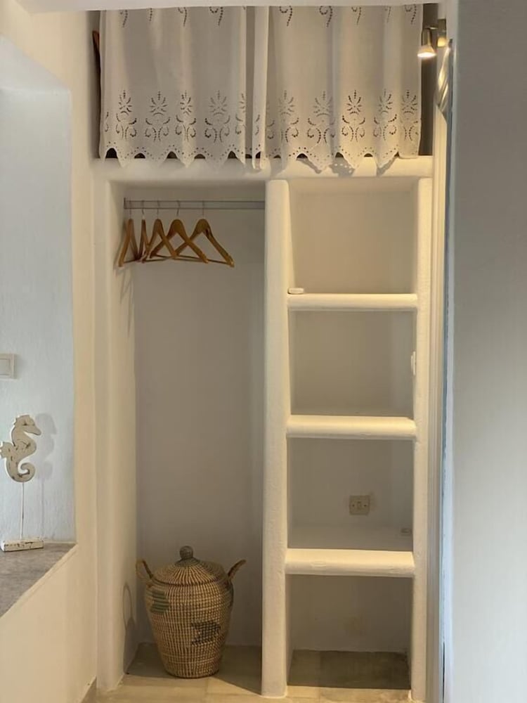 Фото Azure Blue Studios