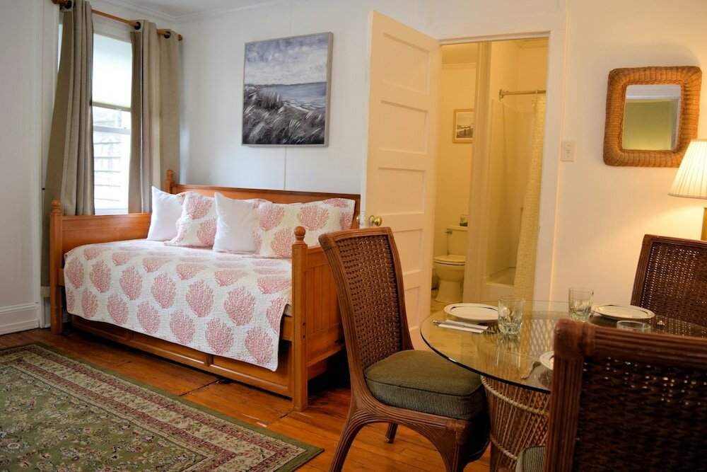 Фото Blackbeard's Lodge