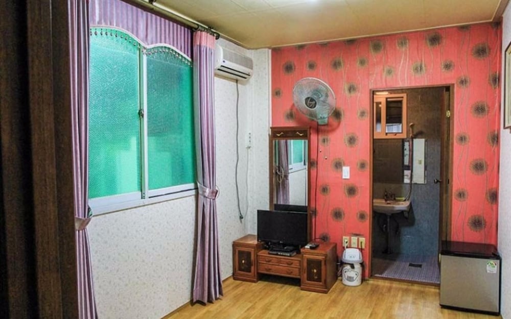 Фото Yeosu Hayanjeongwon Pension