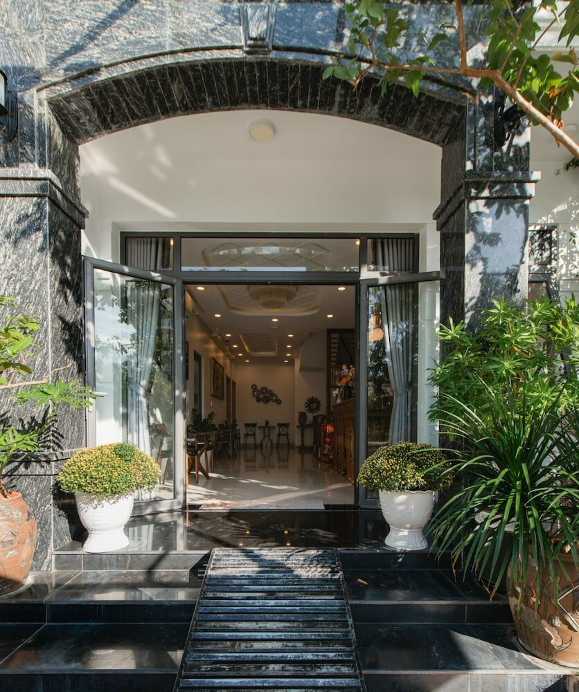 Фото West Lake Hotel