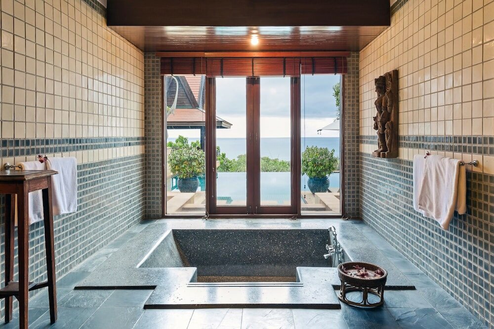 Фото Villa Baan Hen 5 Bedroom Kata Beach