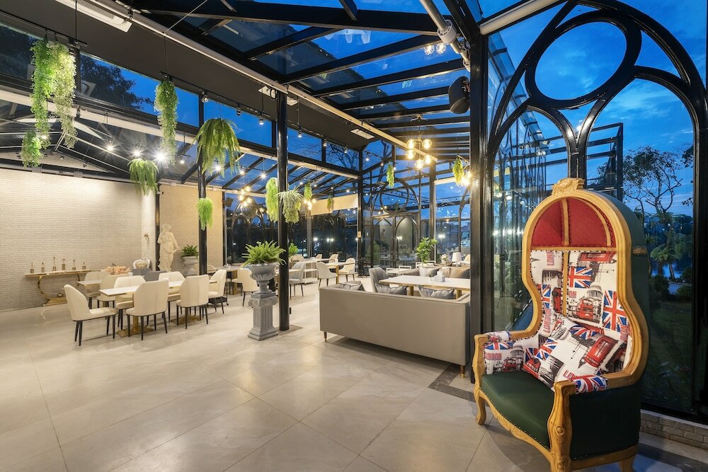 Фото Nine River Hotel