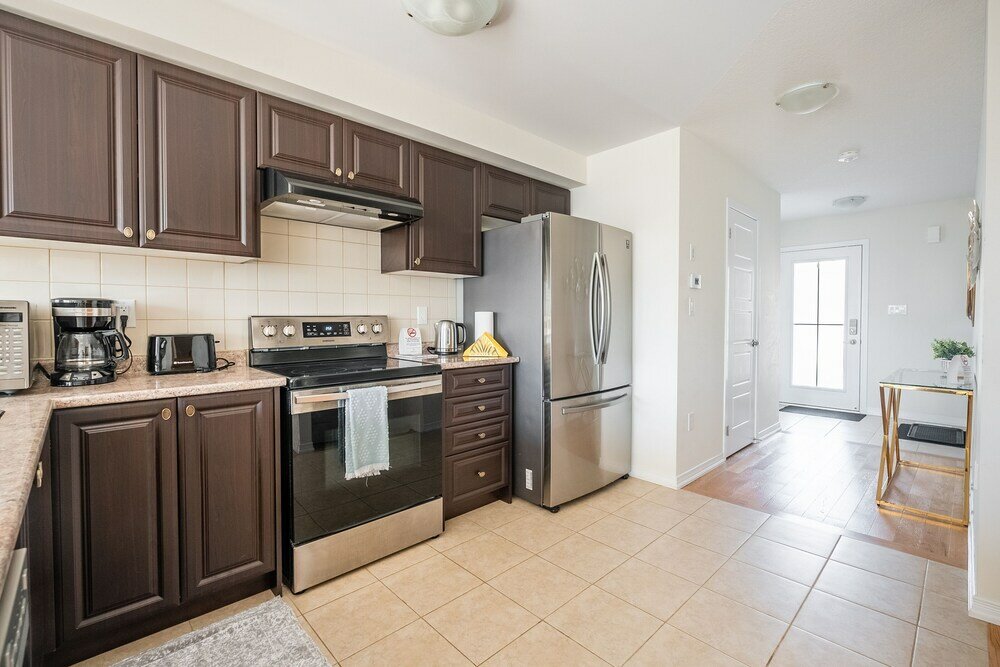 Фото New 3br Townhouse, Minutes to Niagara Falls and Brock University by Globalstay