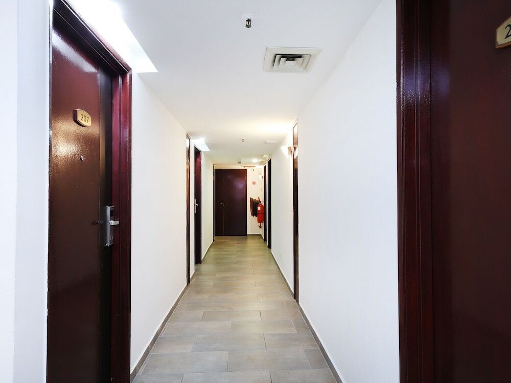 Фото Oyo 1045 Azimuth Hotel