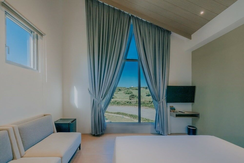 Фото Sunlight on the peninsula