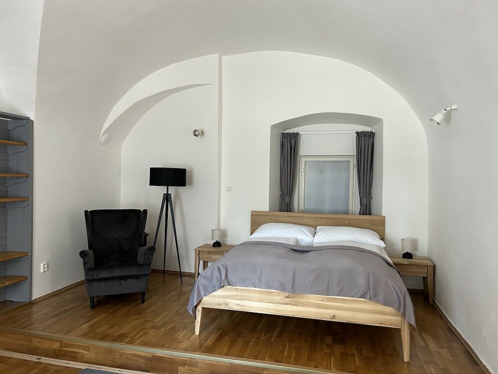 Фото Hotel U Tri Pstrosu