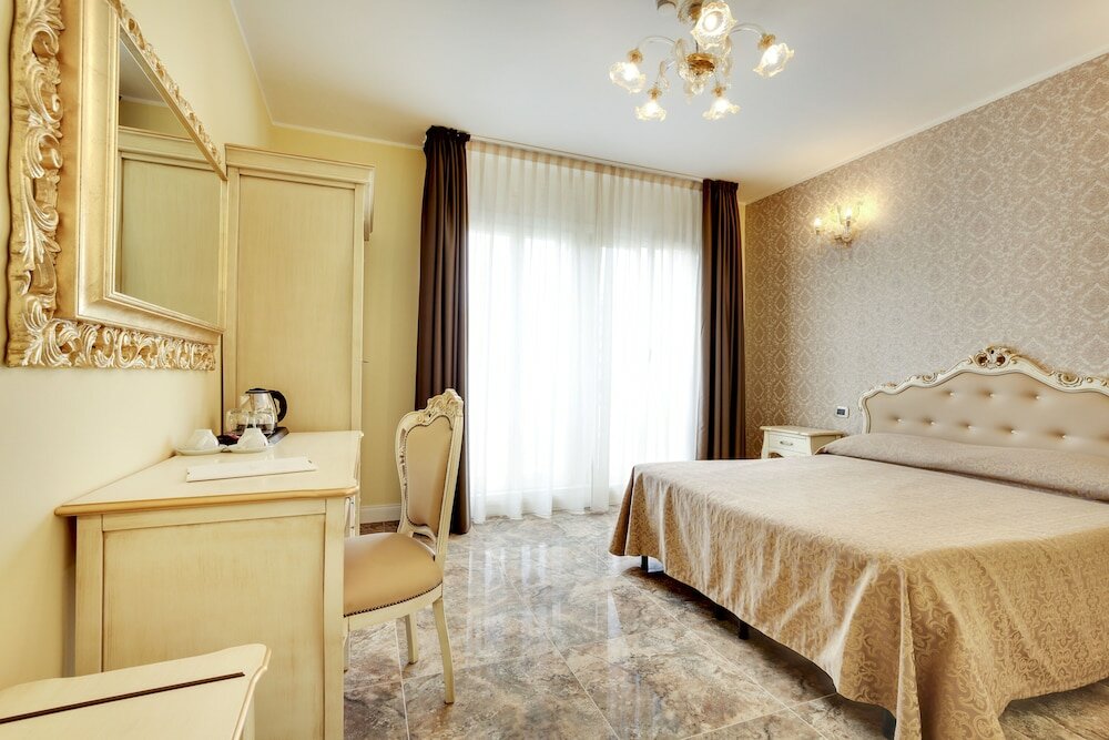 Фото New Reiter Hotel