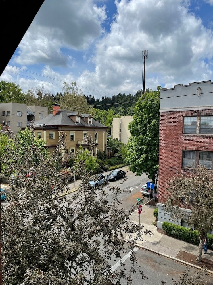 Фото Portland International Guesthouse