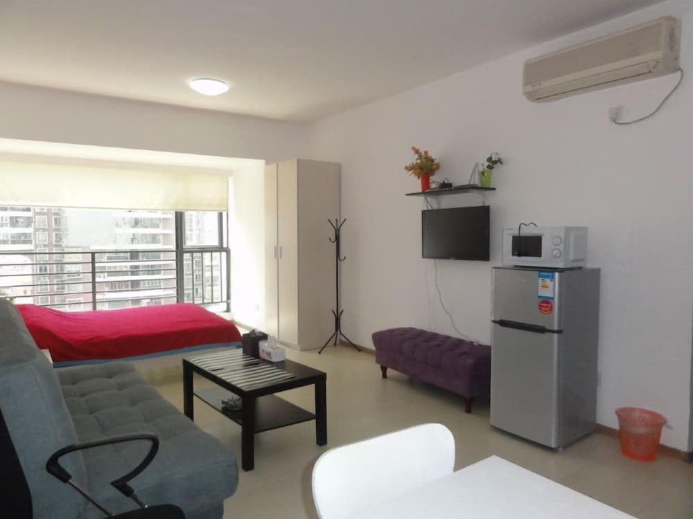 Фото Homehunter Short Term Apartment