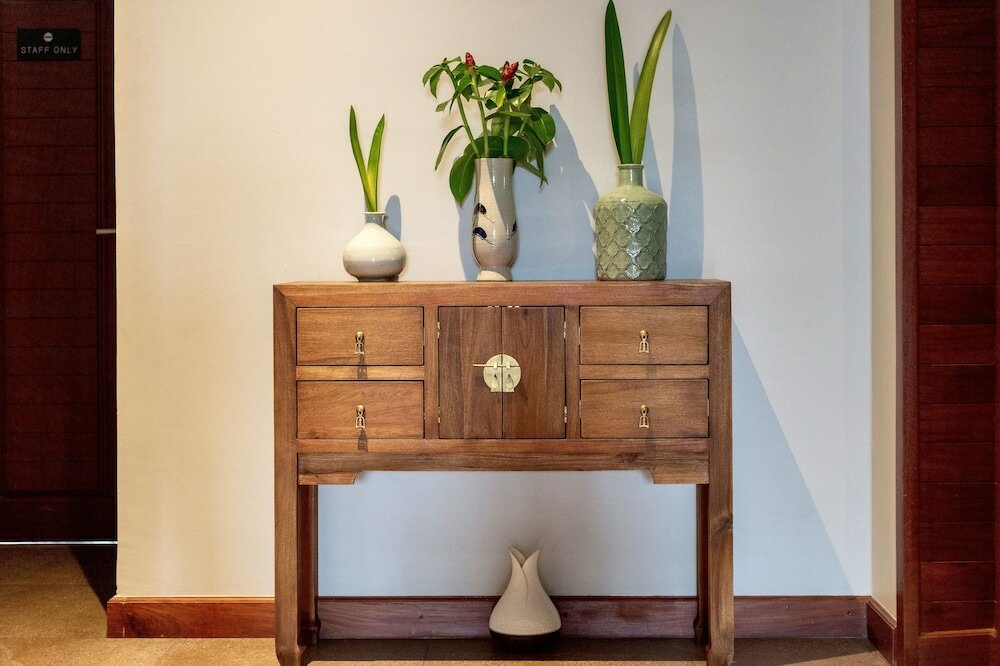 Фото Indra Hotel