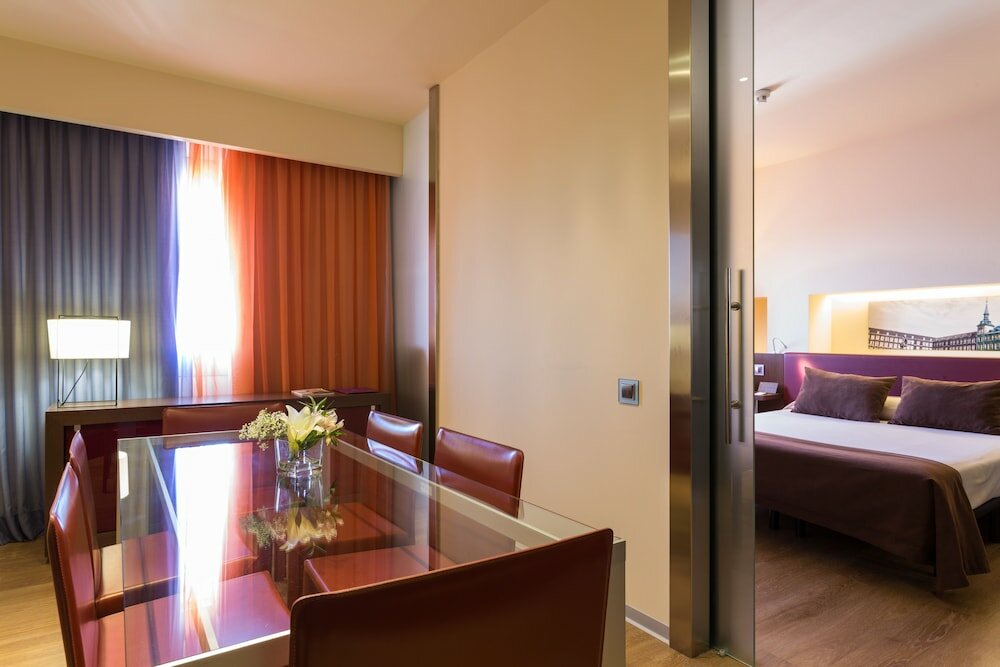 Фото Voco Madrid – Retiro