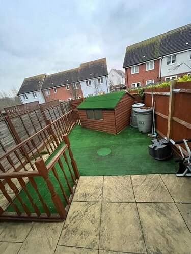 Гостиница Charming 2-bed Terraced Home in Dartford