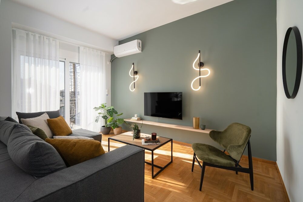 Фото Deluxe 4 Bedrooms Apartment in Athens Center