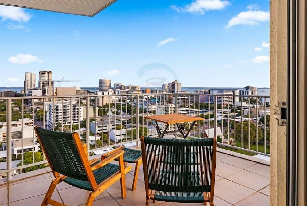 Фото Signatures on Woods - Pinnacle