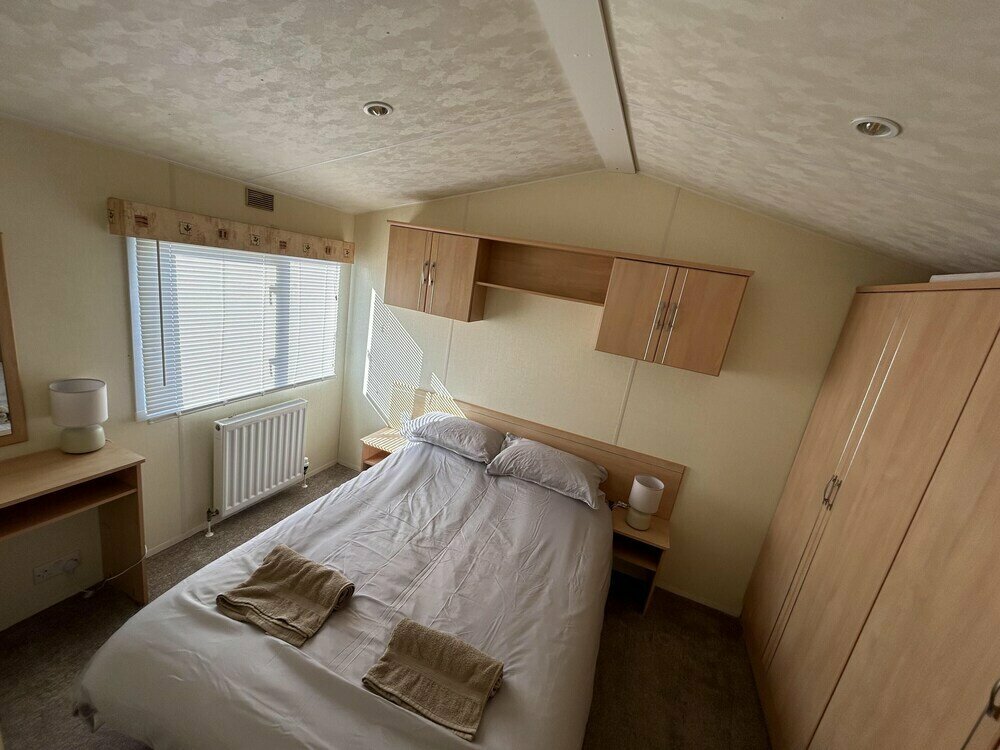 Hotel Lovely 2-bed Lodge in St Osyth, England, photo