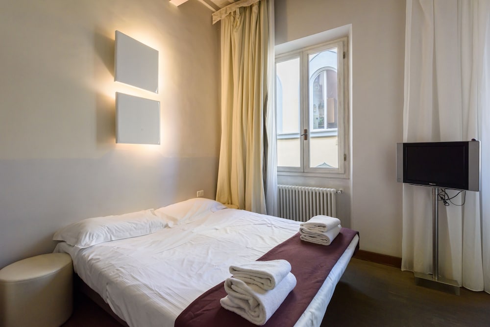 Фото Palazzotto Pitti