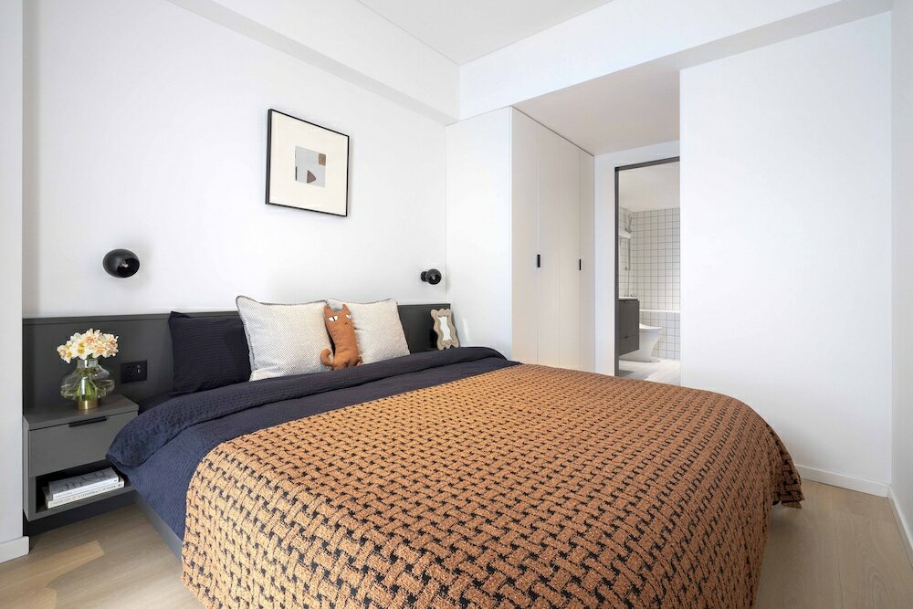 Фото Base-Wangfujing Serviced Apartment